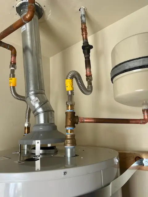 Water heater installation and plumbing repair in Pine Glen